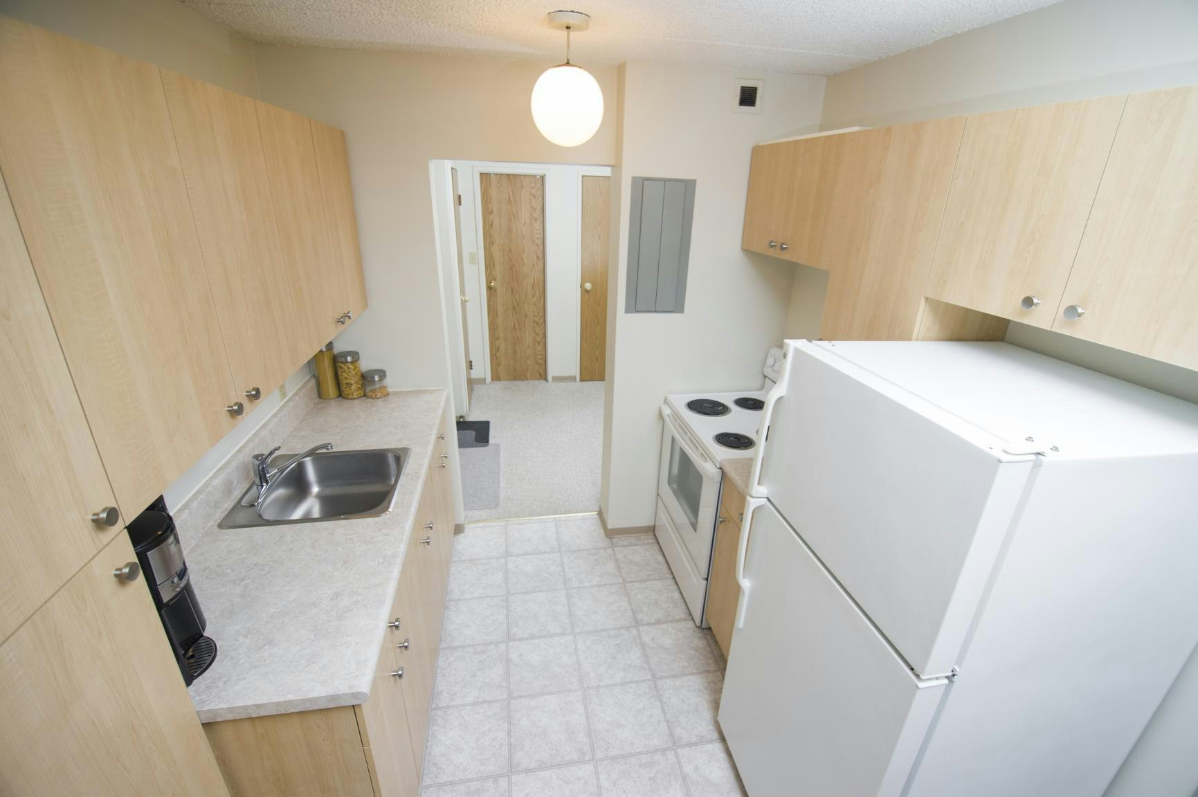 115-9 Mandalay Drive, Winnipeg, MB, R2P 1T9 - 4