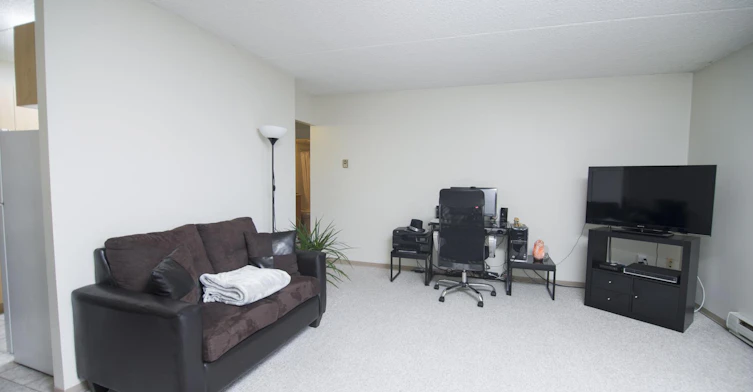 305-9 Mandalay Drive, Winnipeg, MB, R2P 1T9 - 10