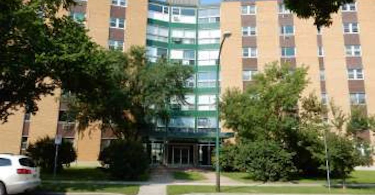 302-611 Jefferson Avenue, Winnipeg, MB, R2V 0P4 - 2