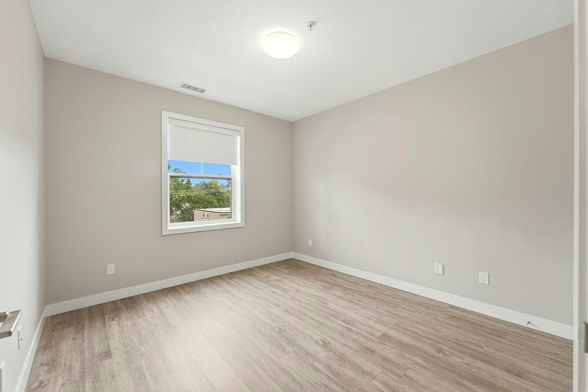 45-304-105 Oxford Street, Stratford, ON, N5A 0H1 - 18