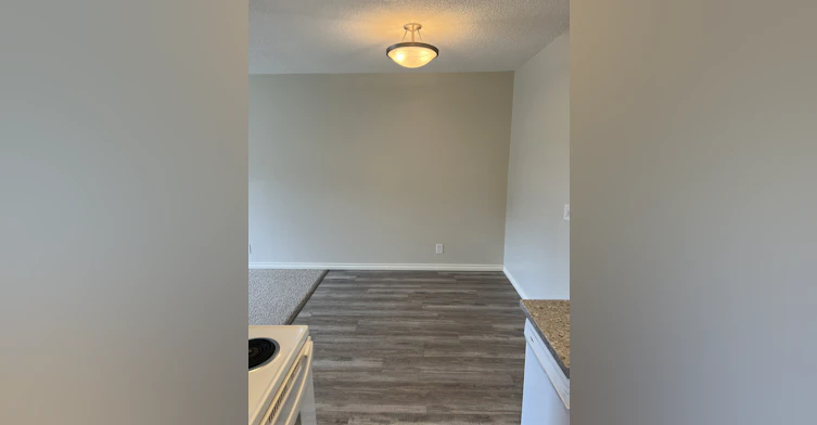 203-5515 47 Street, Wetaskiwin, AB, T9A 1Z9 - 6