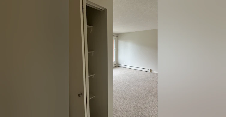 203-5515 47 Street, Wetaskiwin, AB, T9A 1Z9 - 7