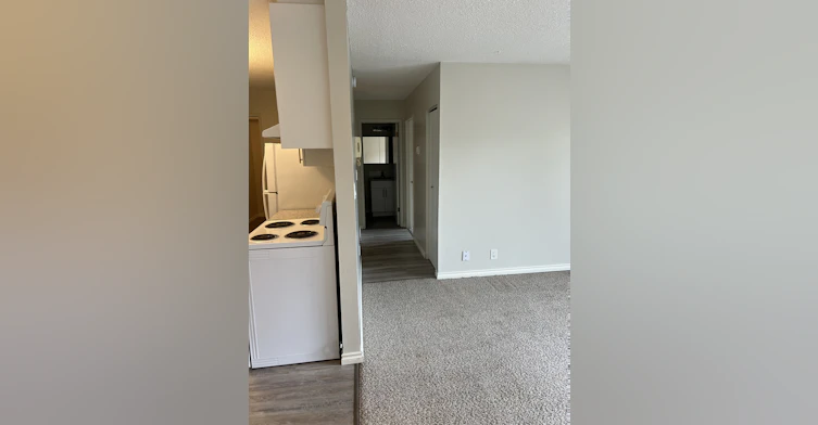 203-5515 47 Street, Wetaskiwin, AB, T9A 1Z9 - 2