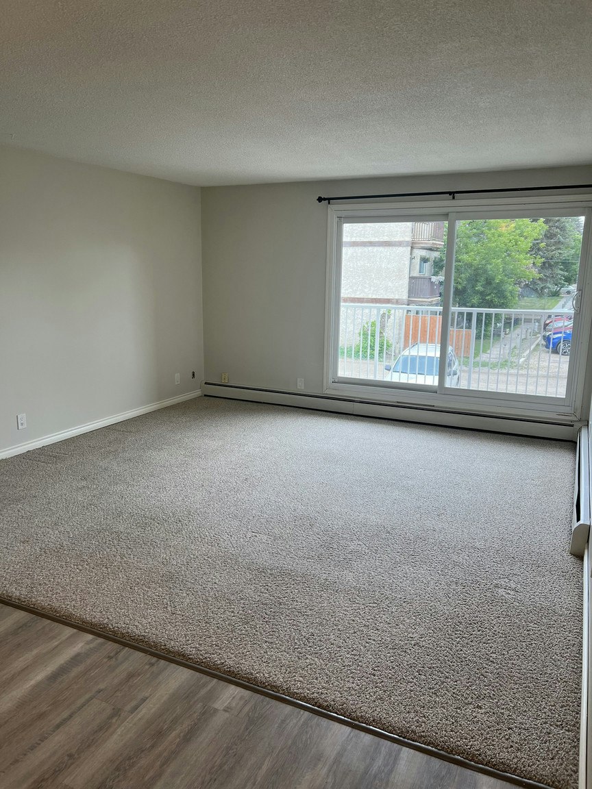 203-5515 47 Street, Wetaskiwin, AB, T9A 1Z9 - 4