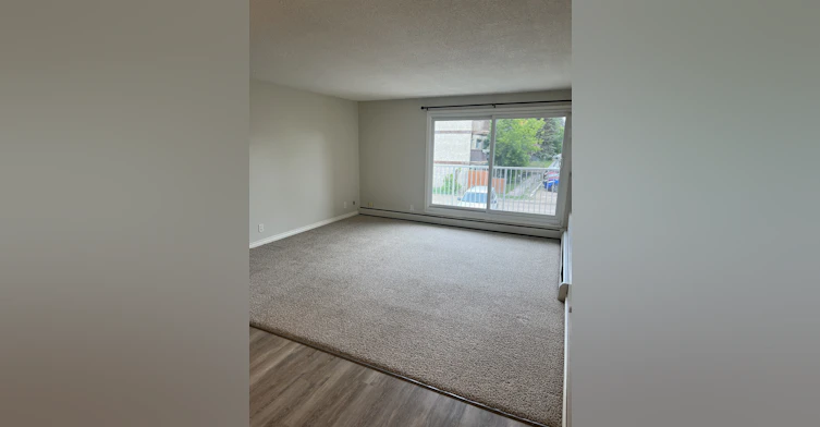 203-5515 47 Street, Wetaskiwin, AB, T9A 1Z9 - 4