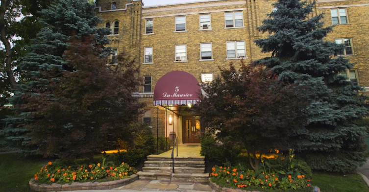 2-306-3 Du Maurier Boulevard, Toronto, ON, M4N 1V1