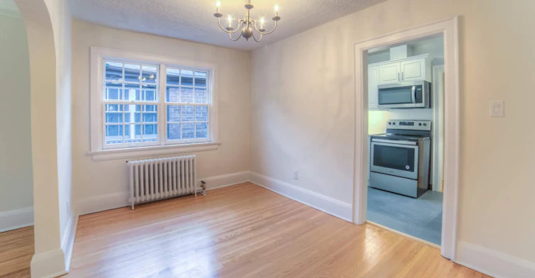 16-Upper -30 Lawrence Avenue East, Toronto, ON, M4N 1S1 - 3