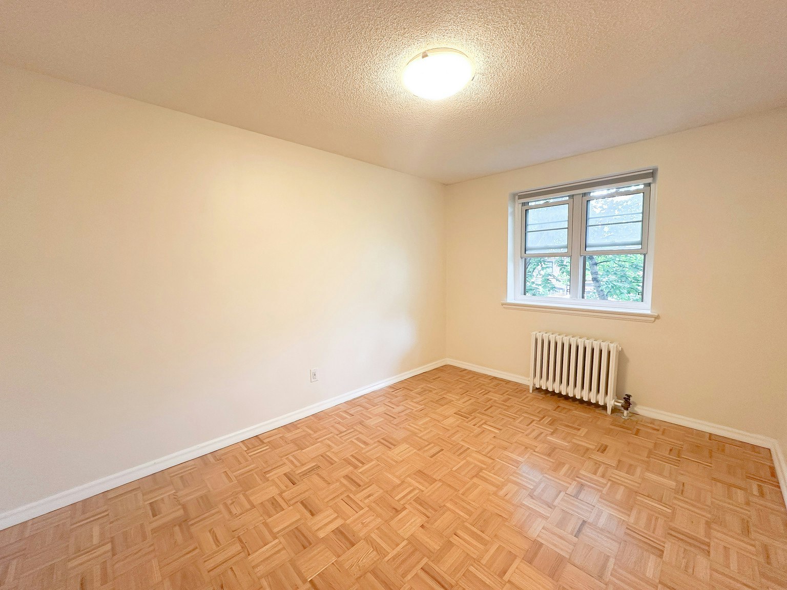 205E-118 Montgomery Avenue, Toronto, ON, M4R 1E3 - 9