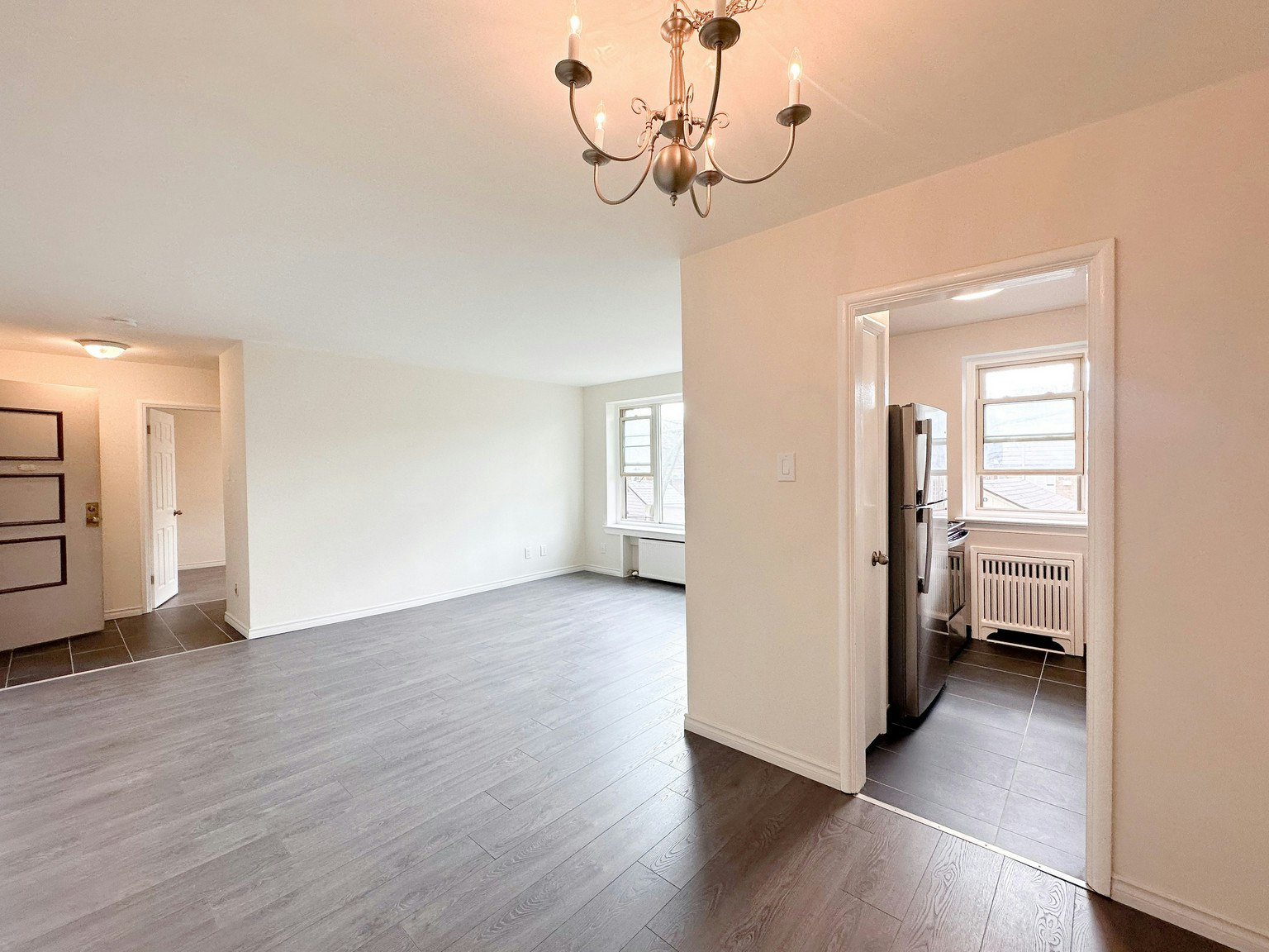 303W-118 Montgomery Avenue, Toronto, ON, M4R 1E3 - 14
