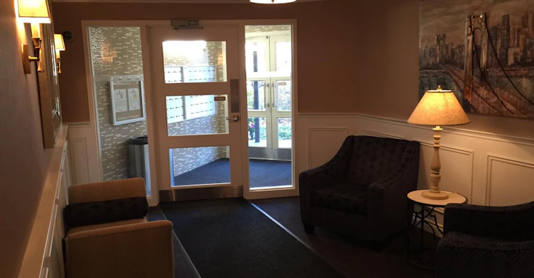 303W-118 Montgomery Avenue, Toronto, ON, M4R 1E3 - 24
