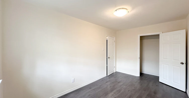 303W-118 Montgomery Avenue, Toronto, ON, M4R 1E3 - 17