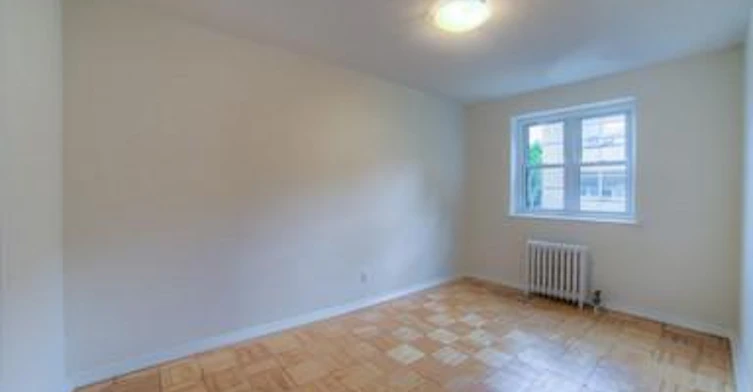 318W-118 Montgomery Avenue, Toronto, ON, M4R 1E3 - 3