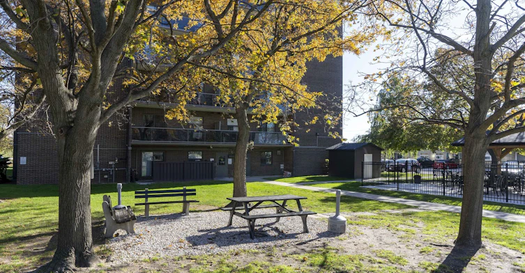 307-255 Capel Street, Sarnia, ON, N7T 7R3 - 24