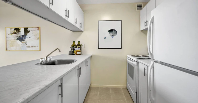 25-911-2035 Othello Avenue, Ottawa, ON, K1G 3P6 - 4