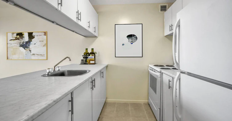 25-310-2035 Othello Avenue, Ottawa, ON, K1G 3P6 - 4