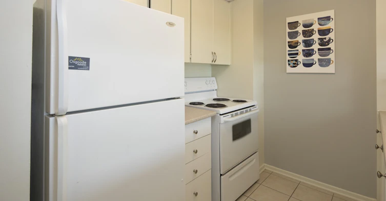 25-107-2035 Othello Avenue, Ottawa, ON, K1G 3P6 - 8