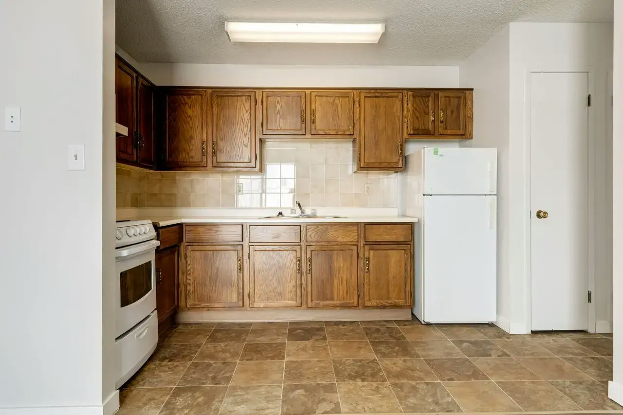 302-4814 46 Street, Camrose, AB, T4V 1G7 - 6