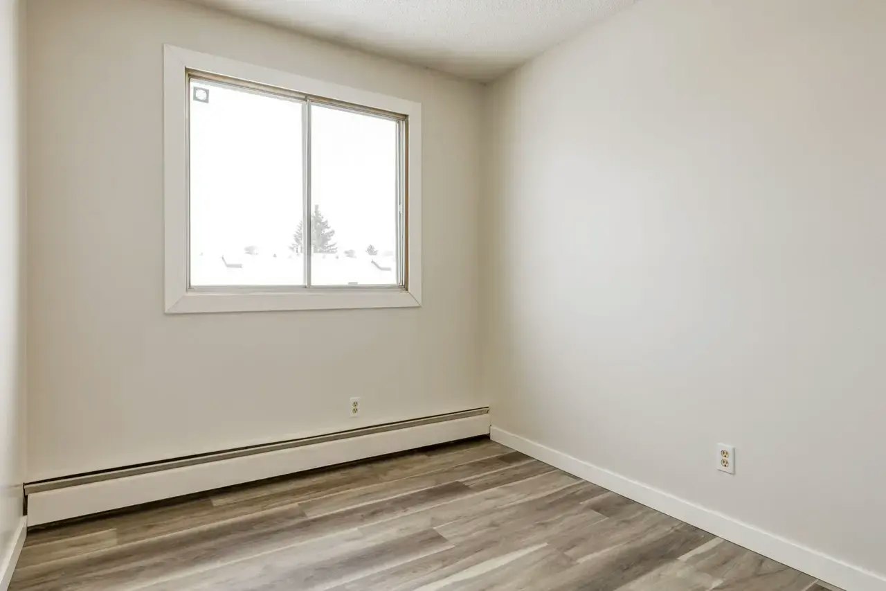 302-4814 46 Street, Camrose, AB, T4V 1G7 - 11