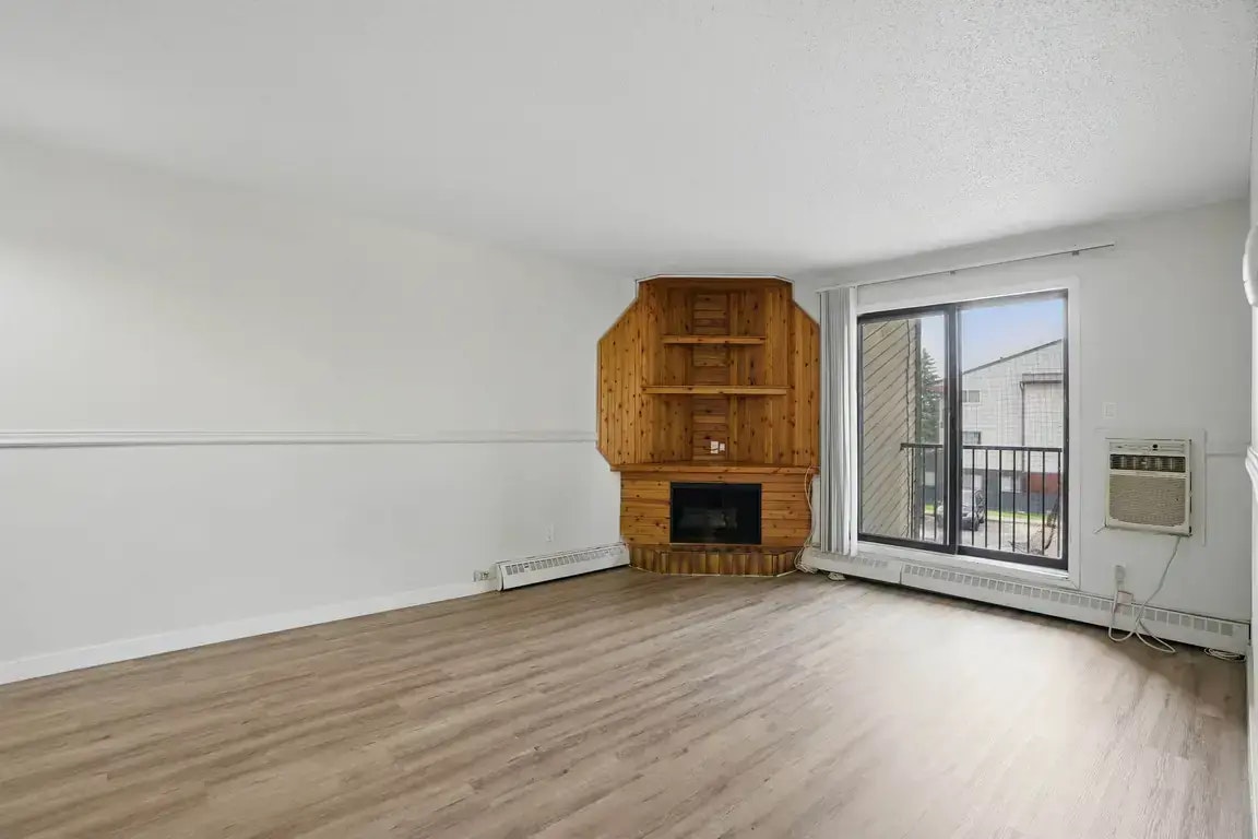 201-403 Pendygrasse Road, Saskatoon, SK, S7M 5C1 - 2