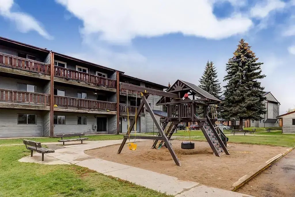 201-403 Pendygrasse Road, Saskatoon, SK, S7M 5C1 - 4