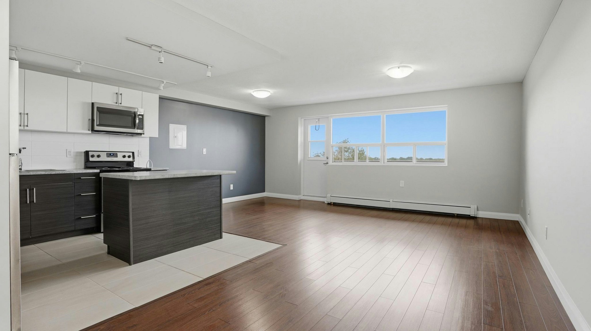 375 Scott Street, St. Catharines, ON, L2M 3W3 - 3