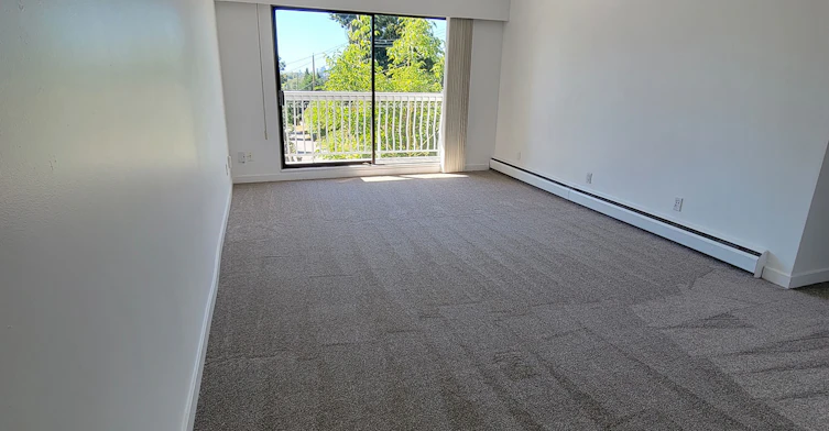 107-3055 North Road, Burnaby, BC, V3J 1R7 - 9