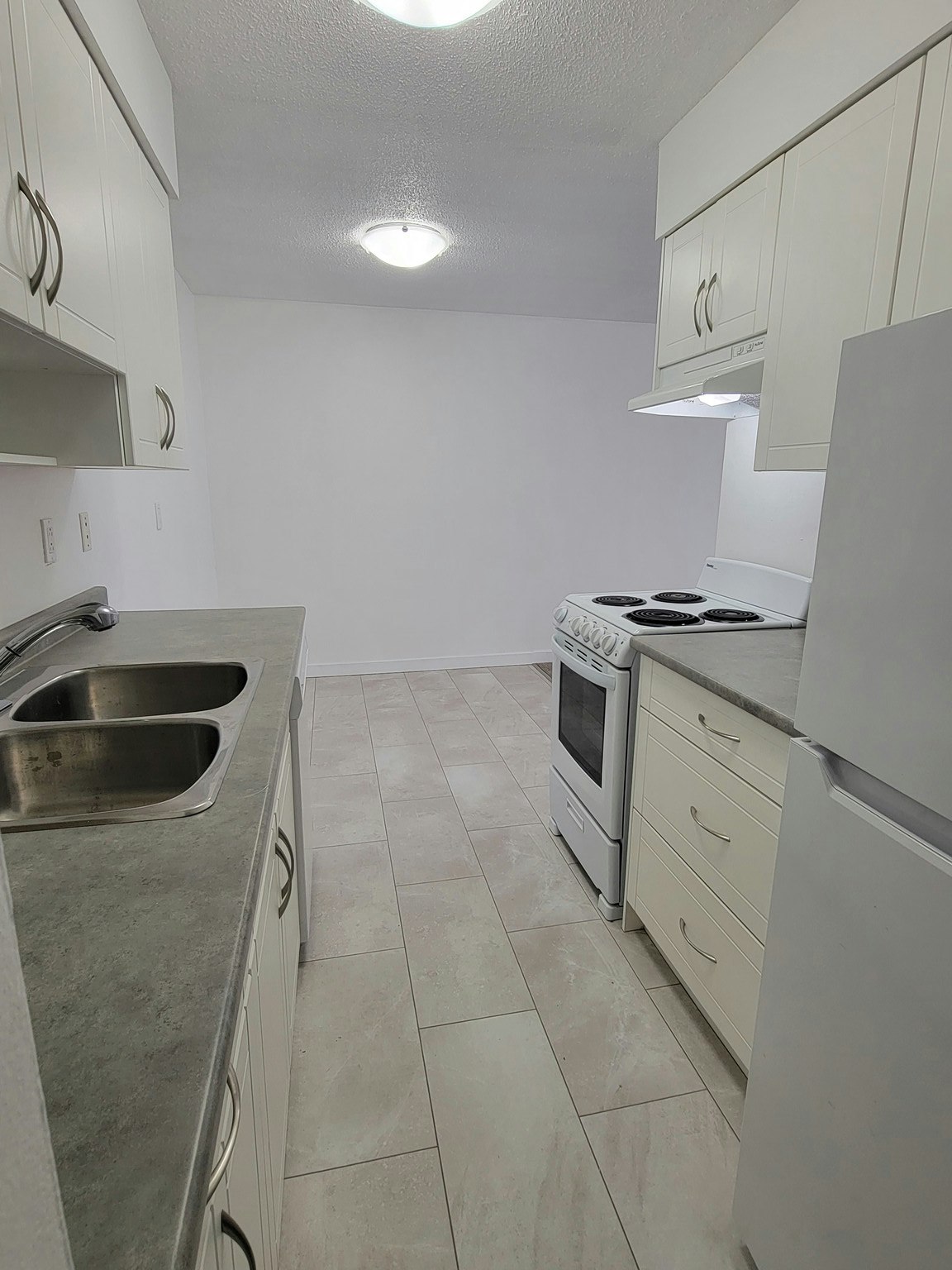 107-3055 North Road, Burnaby, BC, V3J 1R7