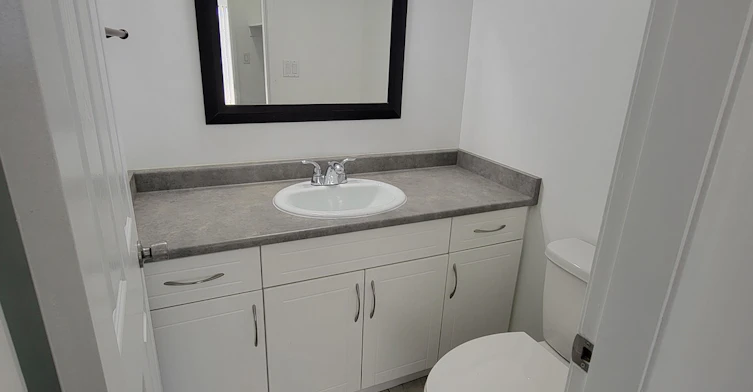107-3055 North Road, Burnaby, BC, V3J 1R7 - 8