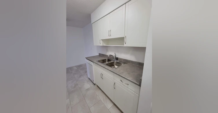 106-3055 North Road, Burnaby, BC, V3J 1R7