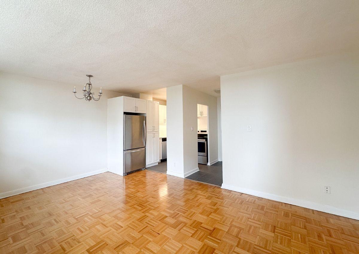 1107-199 Roehampton Avenue, Toronto, ON, M4P 1R5 - 3