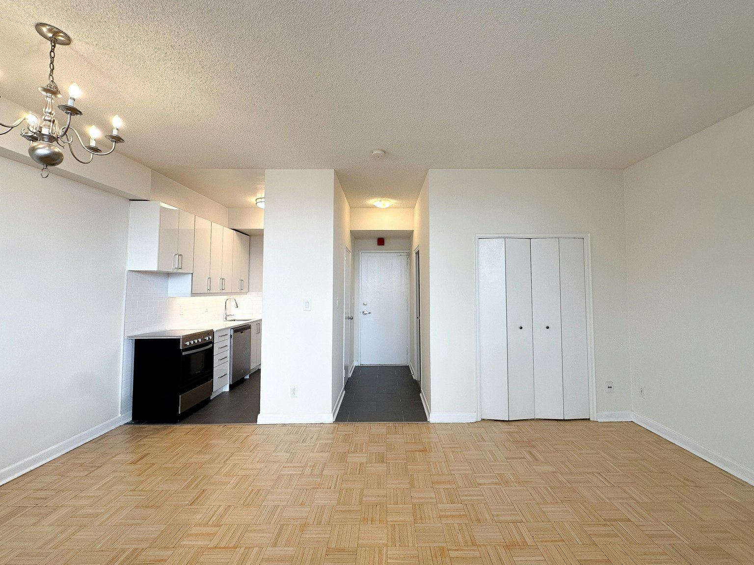 304-199 Roehampton Avenue, Toronto, ON, M4P 1R5 - 14