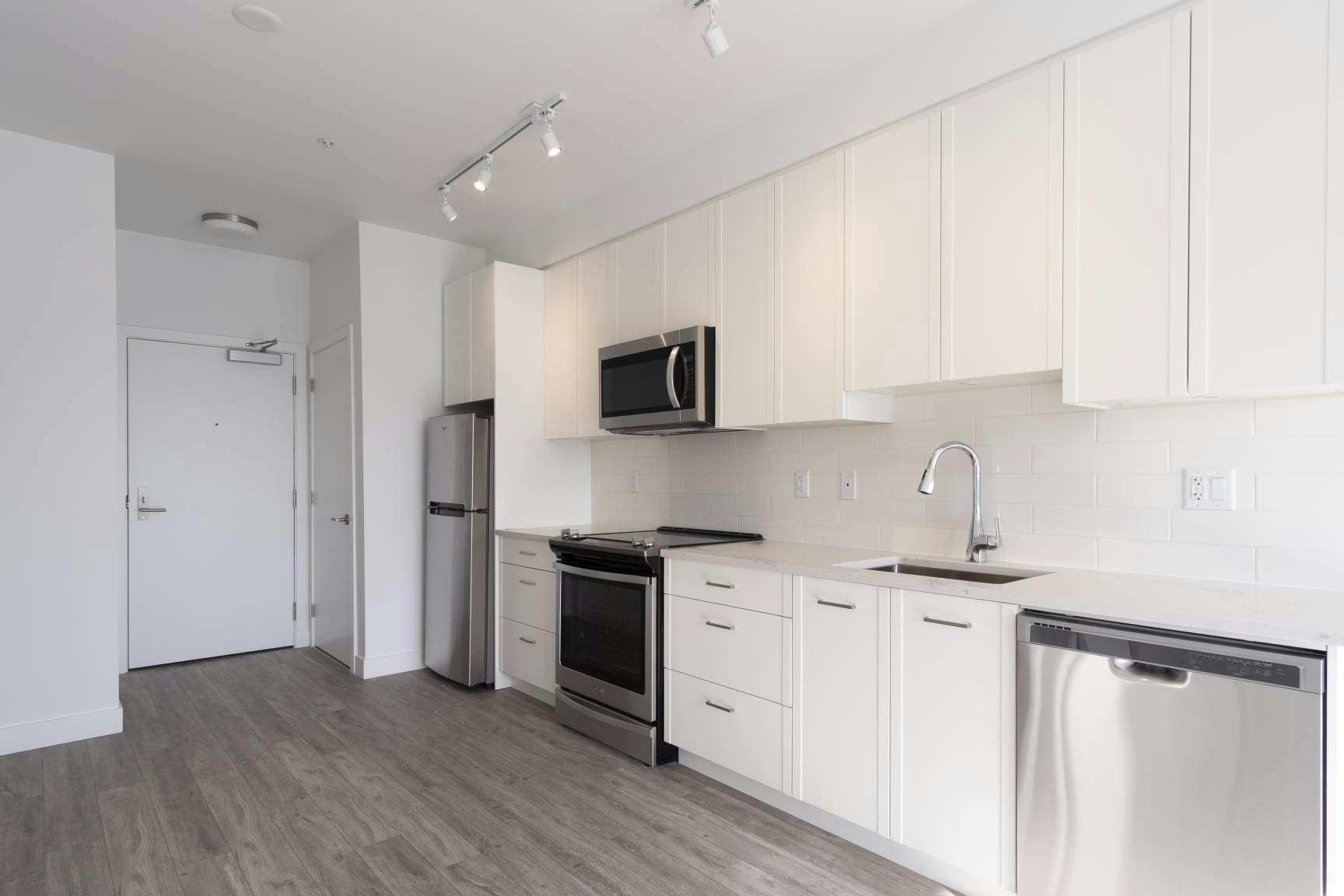 107-951 Charland Avenue, Coquitlam, BC, V3K 3K7