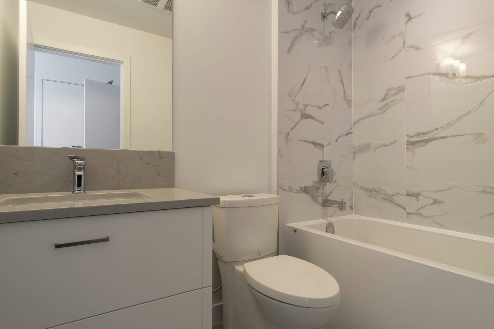211-951 Charland Avenue, Coquitlam, BC, V3K 3K7 - 9