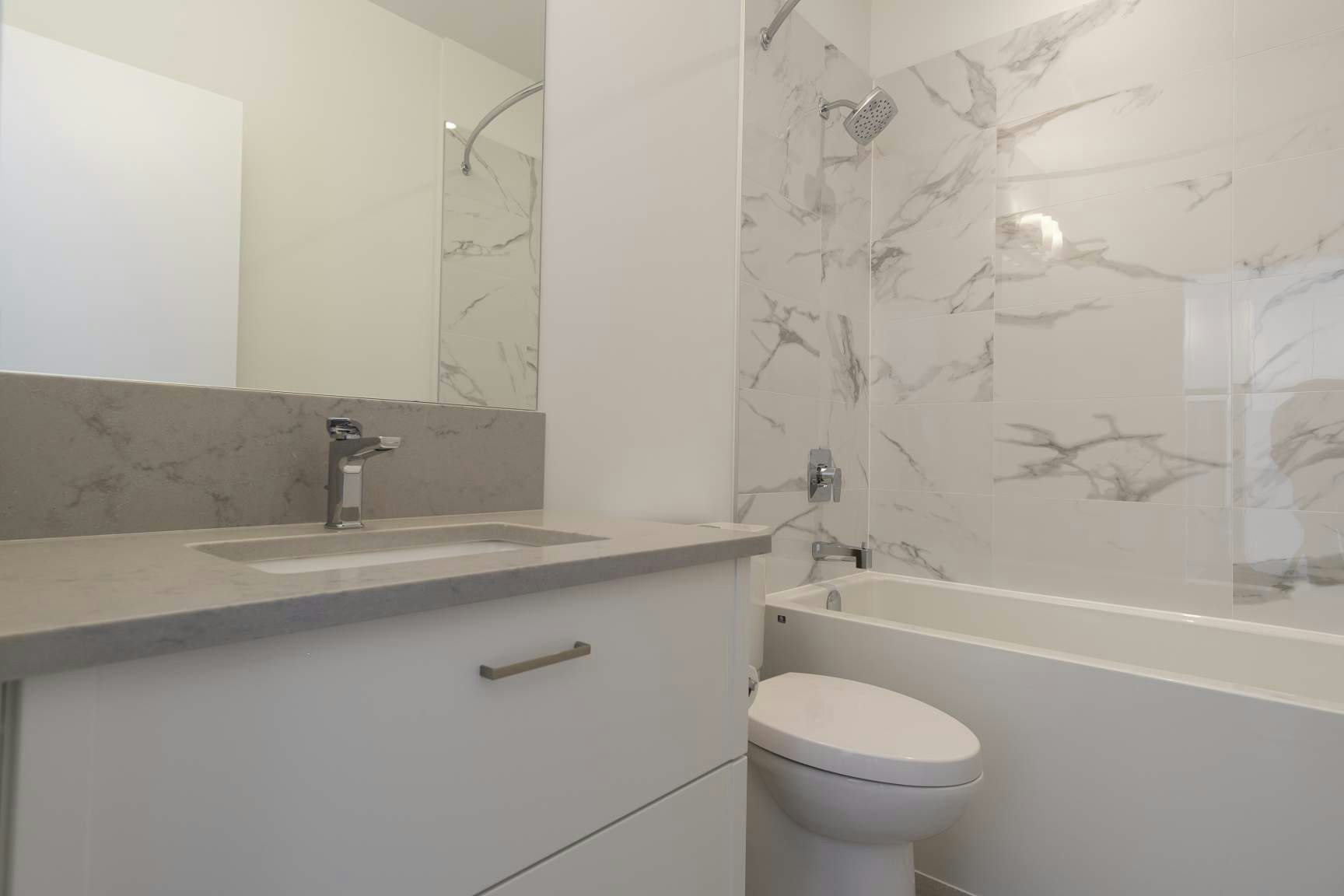 407-951 Charland Avenue, Coquitlam, BC, V3K 3K7 - 9