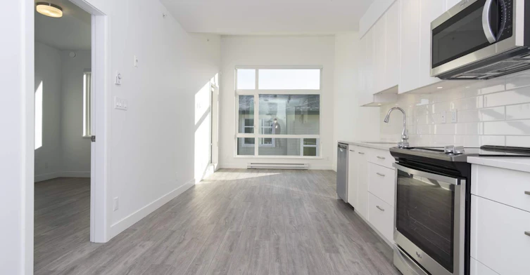 407-951 Charland Avenue, Coquitlam, BC, V3K 3K7 - 5