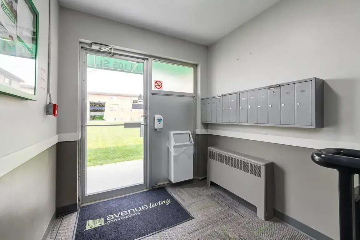9-10940 105 Street NW, Edmonton, AB, T5H 2X4 - 34