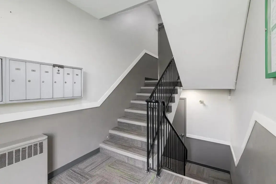 9-10940 105 Street NW, Edmonton, AB, T5H 2X4 - 33