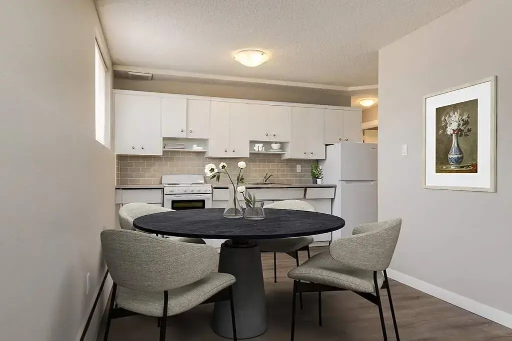 9-10940 105 Street NW, Edmonton, AB, T5H 2X4 - 20