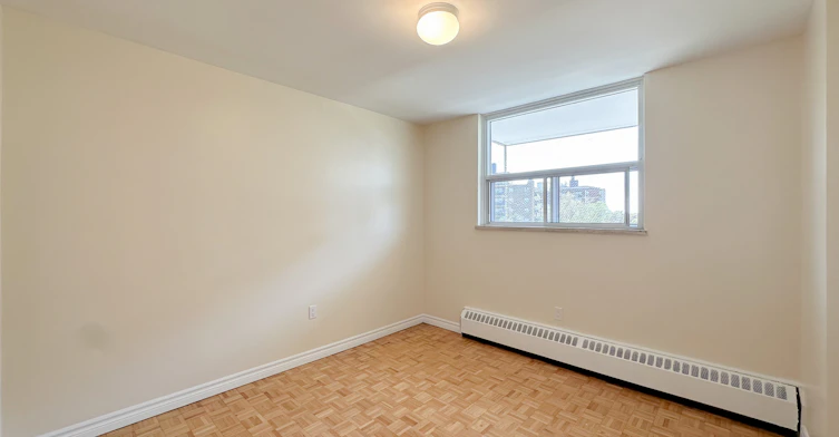 103-25 Paisley Boulevard West, Mississauga, ON, L5B 1E3 - 7