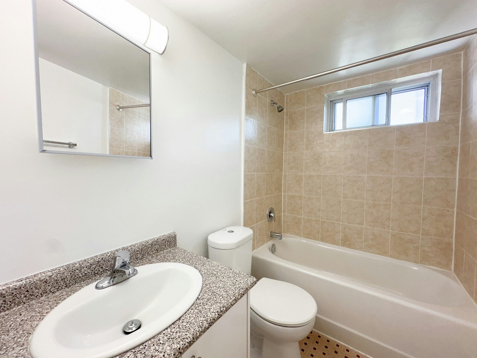 103-25 Paisley Boulevard West, Mississauga, ON, L5B 1E3 - 11