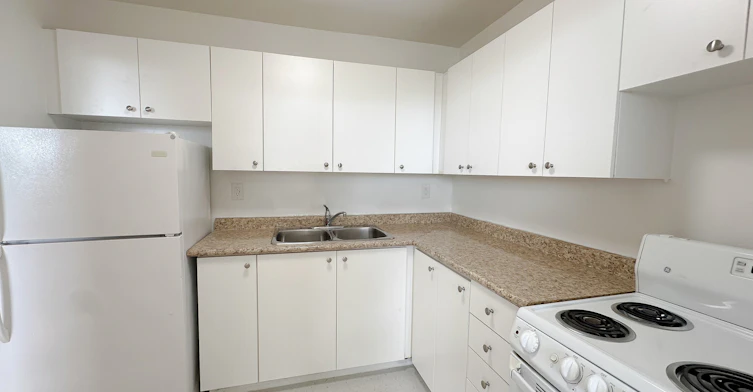 103-25 Paisley Boulevard West, Mississauga, ON, L5B 1E3 - 9