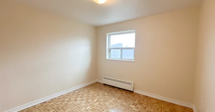 702-90 Paisley Boulevard West, Mississauga, ON, L5B 1E2 - 15