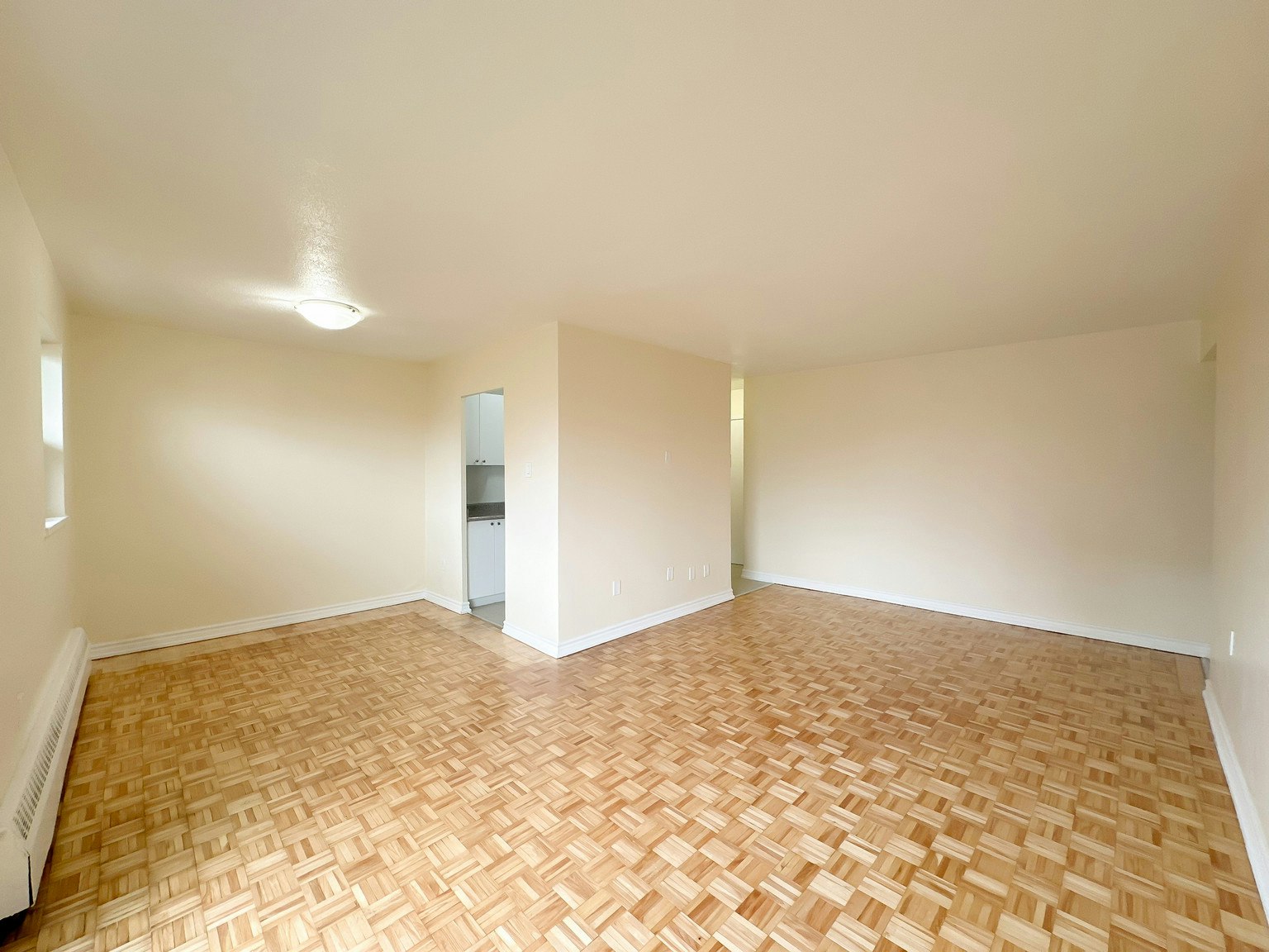 702-90 Paisley Boulevard West, Mississauga, ON, L5B 1E2 - 12