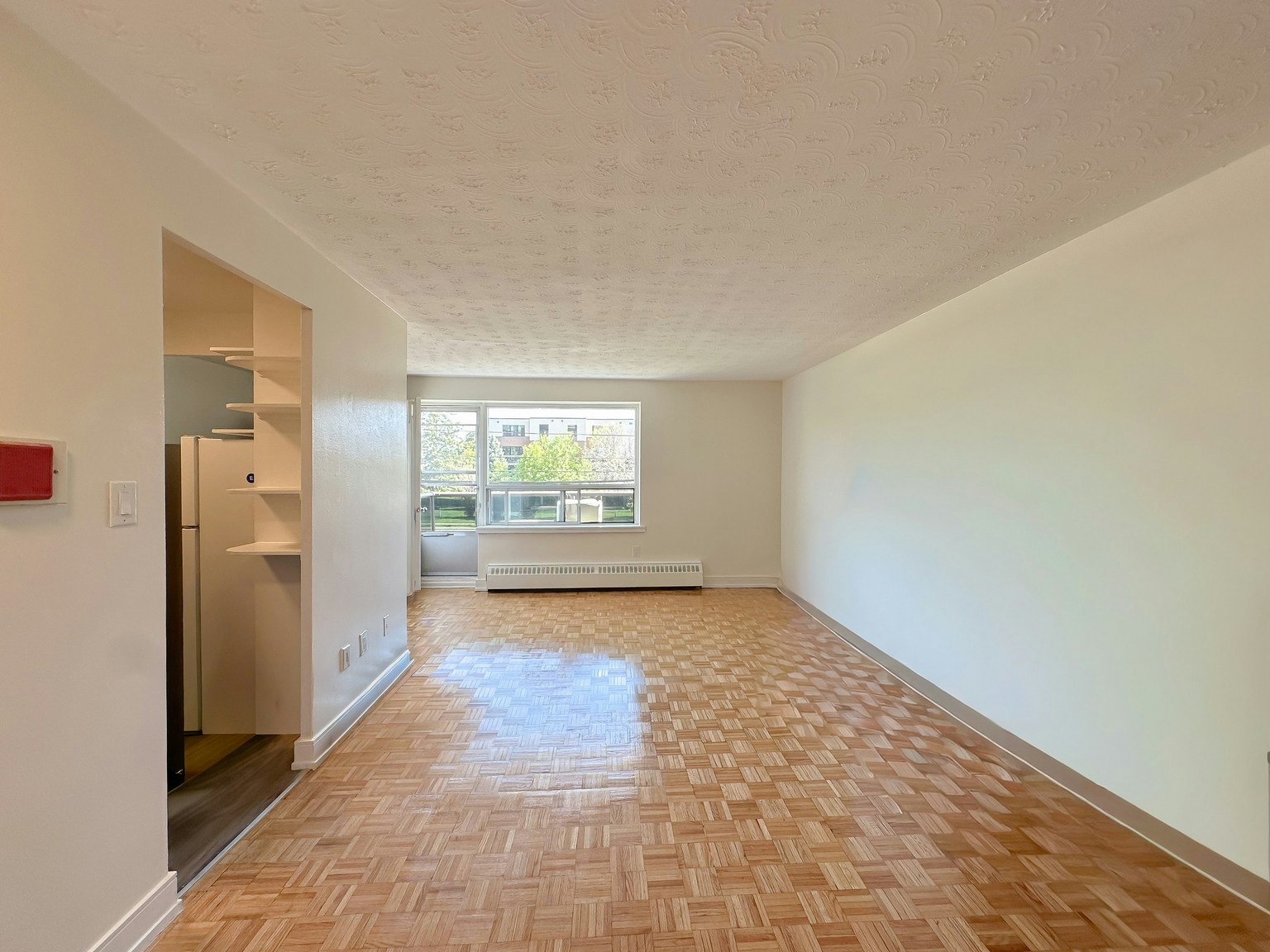 104-3100 Erindale Station Road, Mississauga, ON, L5C 1Y4