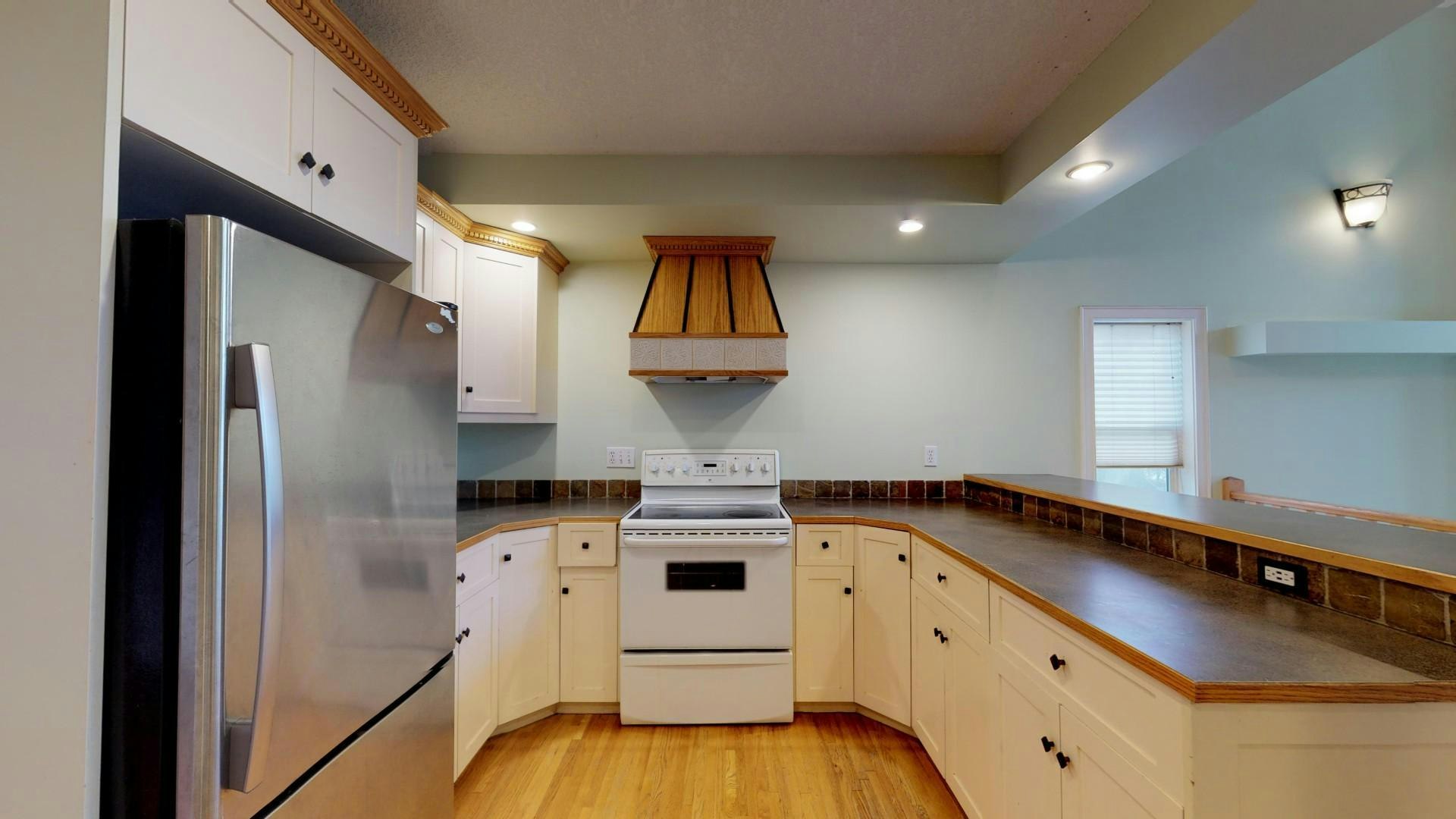 215 10 Avenue NE, Calgary, AB, T2E 0X1 5