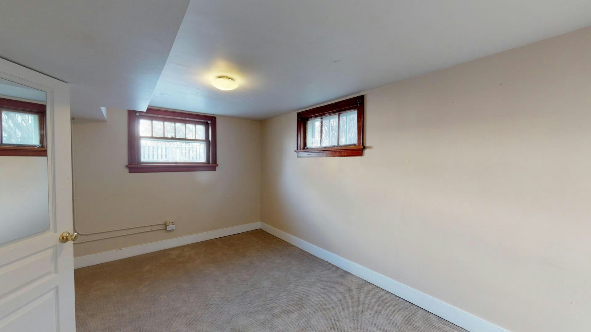 215 10 Avenue NE, Calgary, AB, T2E 0X1 - 18
