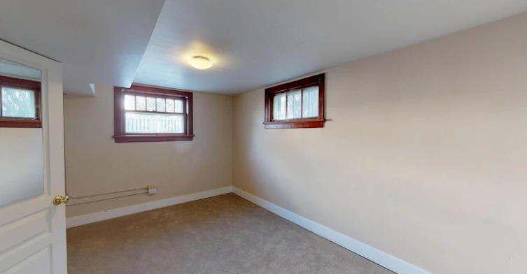 215 10 Avenue NE, Calgary, AB, T2E 0X1 - 18