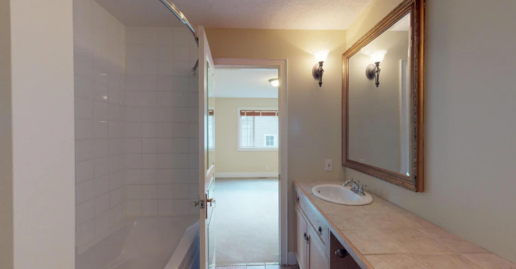 215 10 Avenue NE, Calgary, AB, T2E 0X1 - 12
