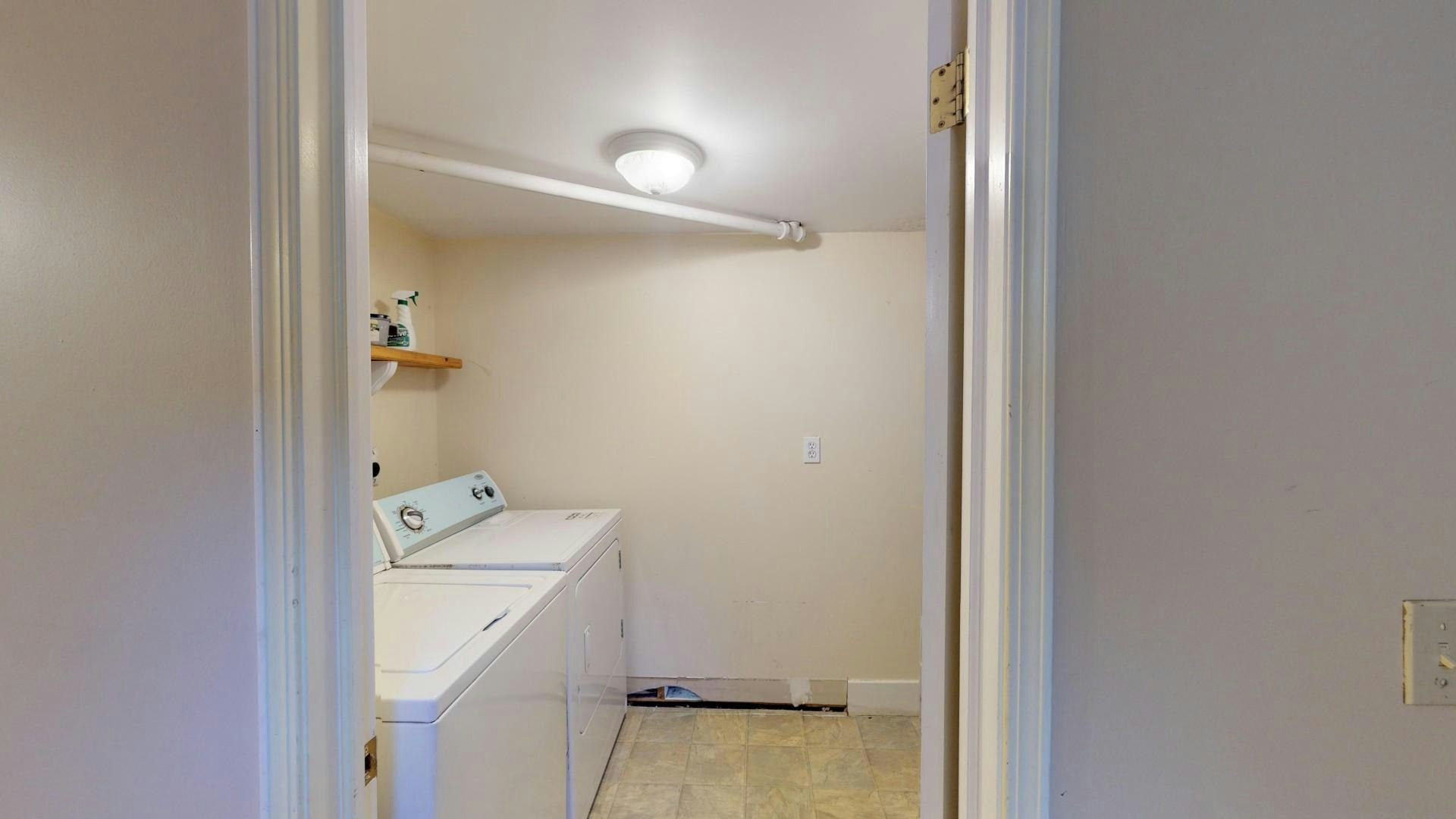 215 10 Avenue NE, Calgary, AB, T2E 0X1 - 16