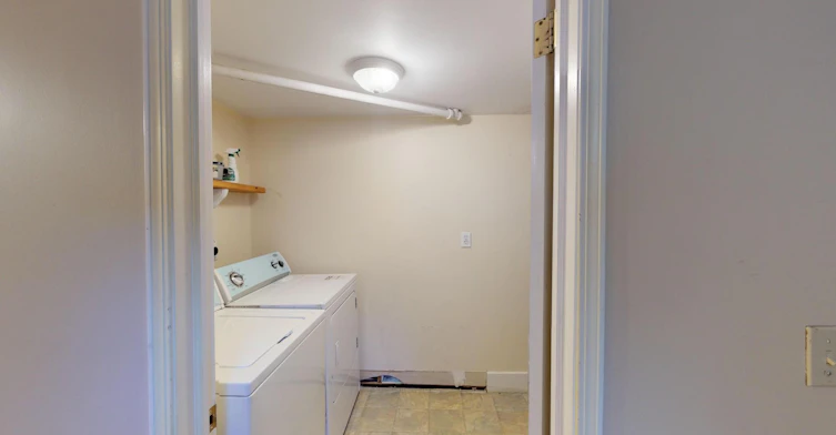 215 10 Avenue NE, Calgary, AB, T2E 0X1 - 16